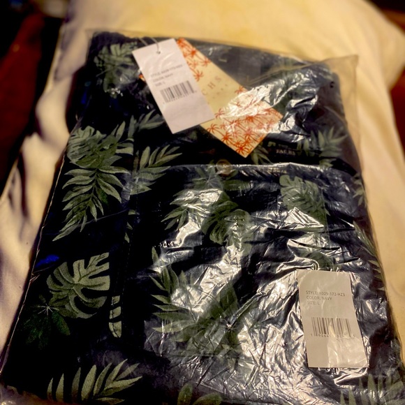 Printed shorts - Picture 1 of 7